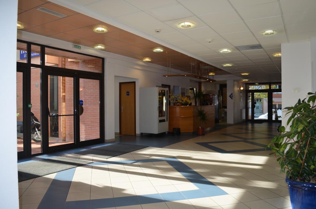 Kyriad Direct Montauban Centre Zewnętrze zdjęcie